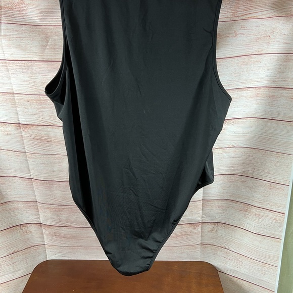 NWOT Shein Curve Bodysuit Skeleton Hands - Picture 2 of 6